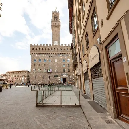 Piazza Signoria View Apartment Florence