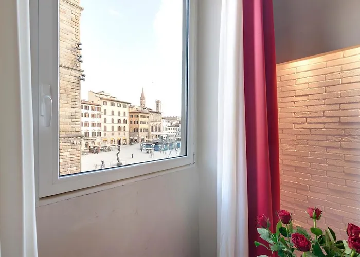 Piazza Signoria View Апартаменты *